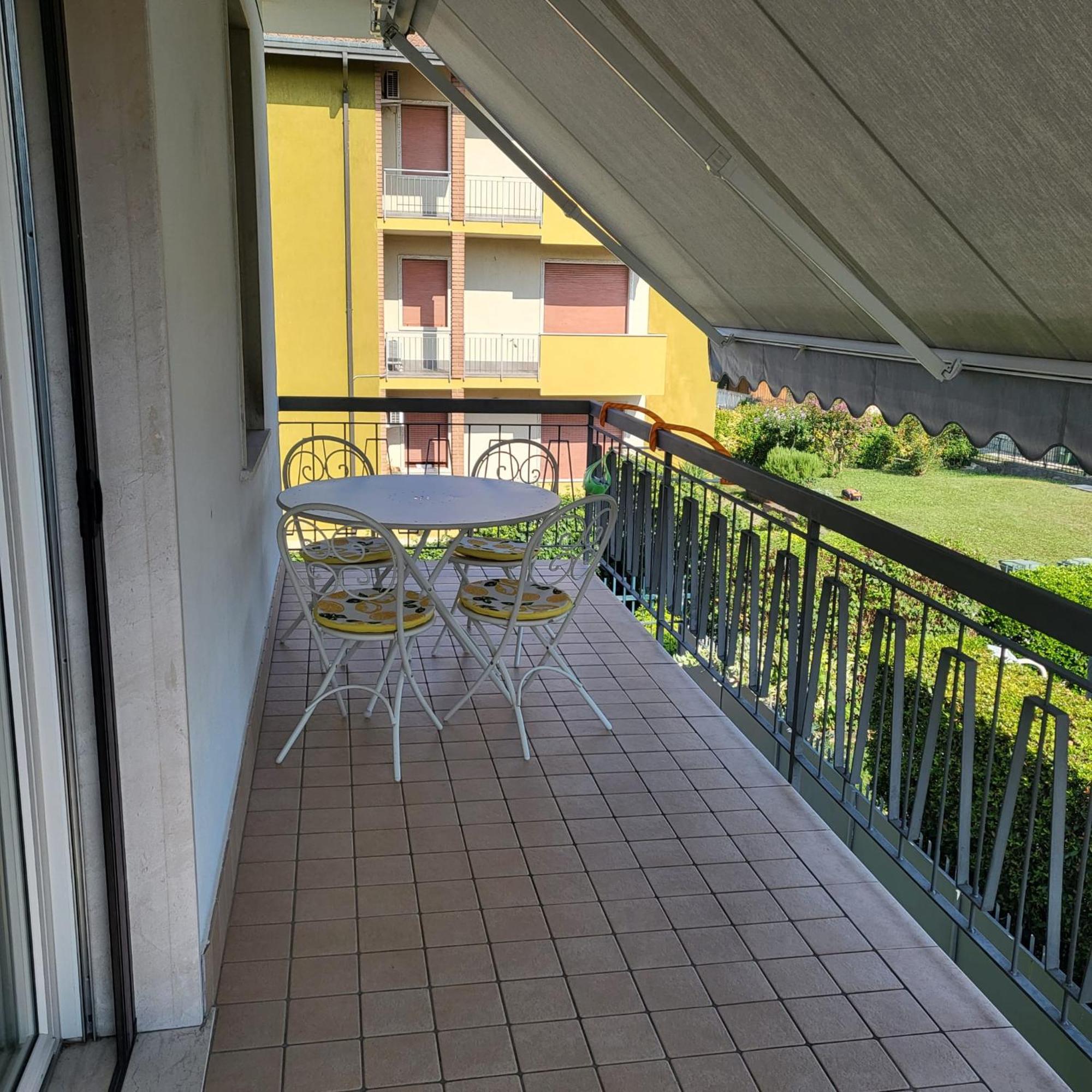 Villa Azdora Peschiera del Garda Luaran gambar